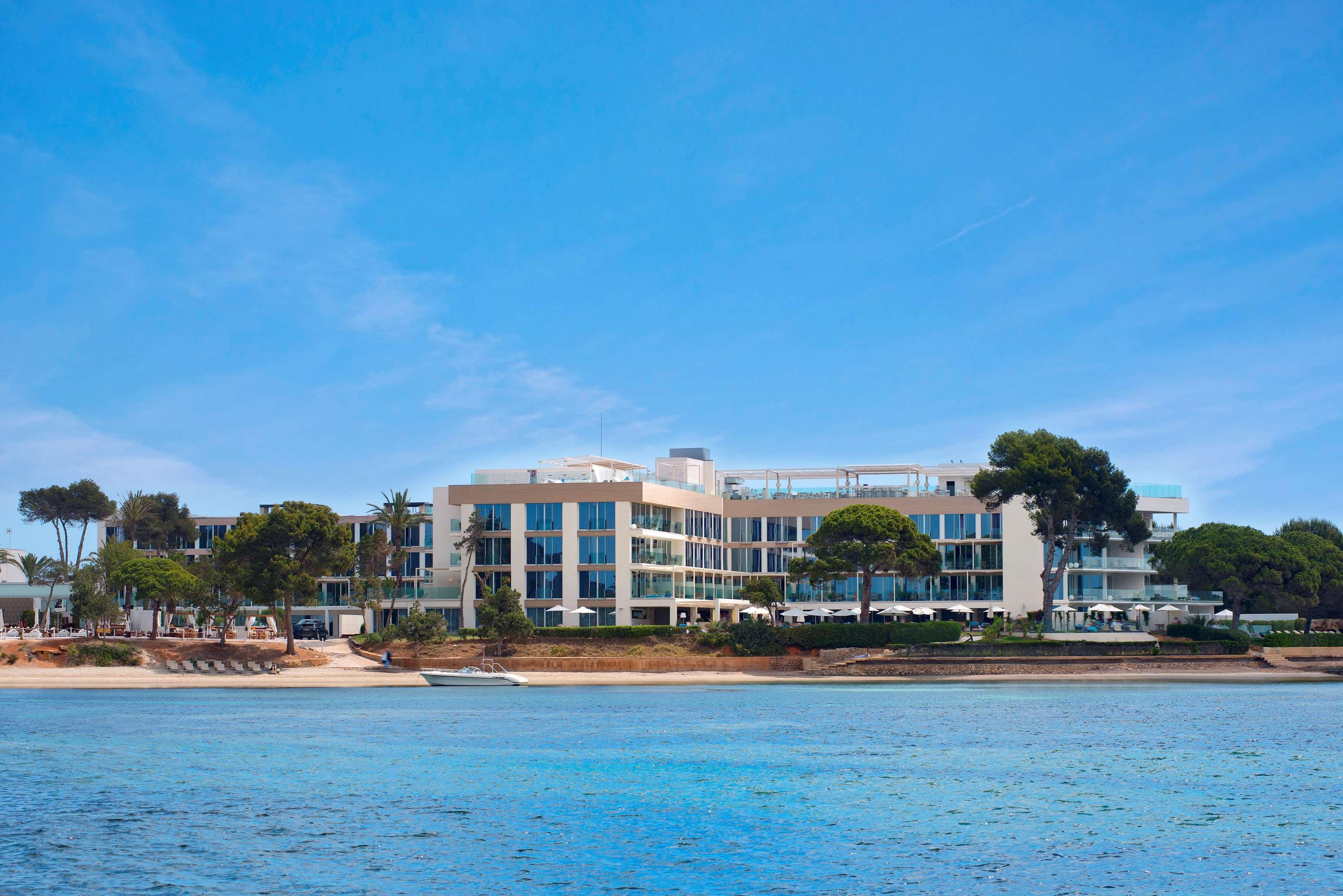 Me Ibiza - The Leading Of The World Santa Eulária des Riu